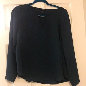 Long sleeve work top